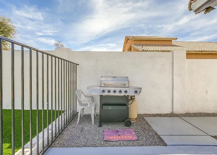 < 1 Mi To Talking Stick Amp! Family Escape W/ Pool Ferienhaus