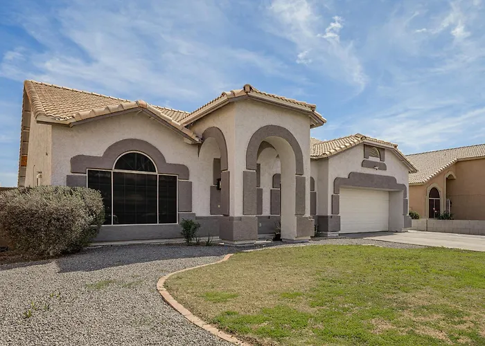 < 1 Mi To Talking Stick Amp! Family Escape W/ Pool *